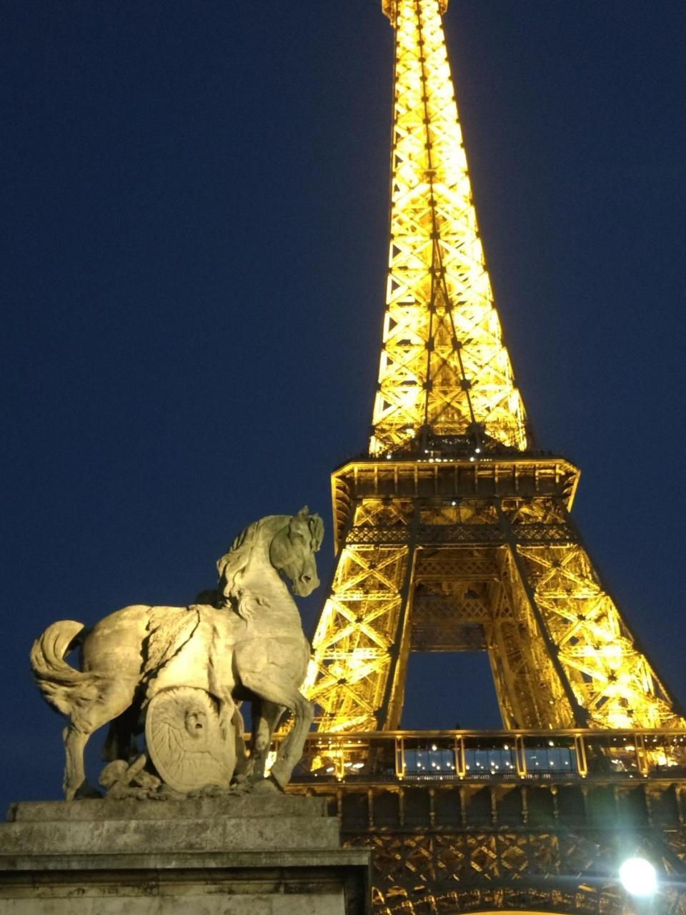 Eiffel Tower In Guest house