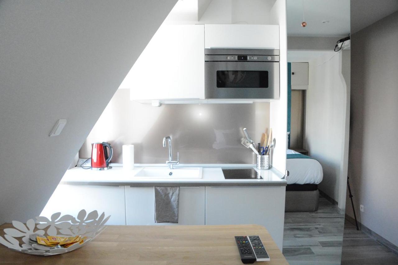 Eiffel Tower In Guest house Paris